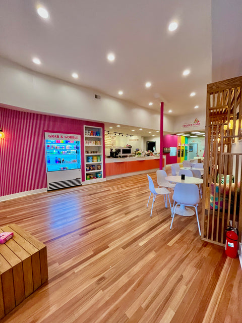 Self-serve frozen yogurt bar at Frozen Yogi in Warrenton VA
